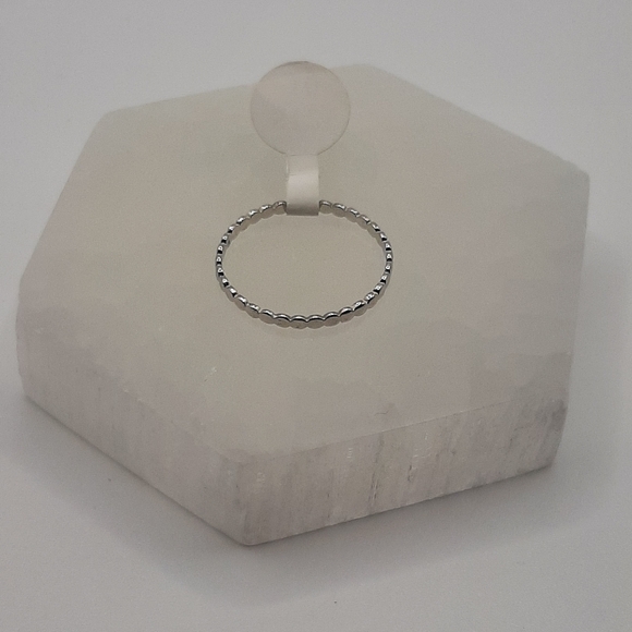 R1025 Classic Ring Plated - Fragrant Jewels - Picture 2 of 4